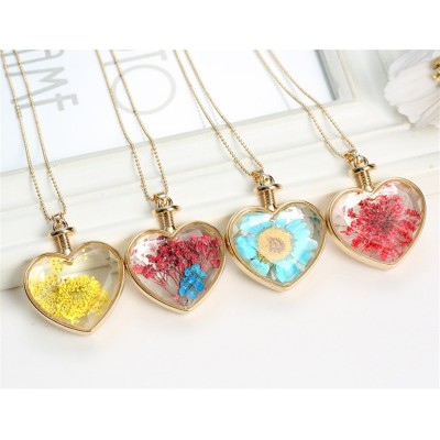 Crystal necklace Glass Heart Shape  Necklace Floating Dry Flower Plant Locket Pendant Necklace Sweater Chains